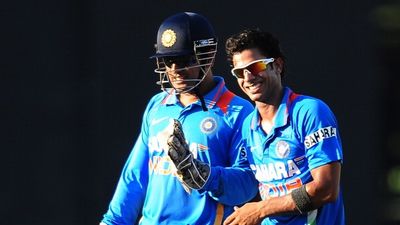 'Have no clue what went wrong...': Manoj Tiwary alleges MS Dhoni for not giving him enough opportunity Indian cricketer Manoj Tiwary (R) celebrates with captain Mahendra Singh Dhoni after he dismissed Sri Lankan cricketer Angelo Mathews