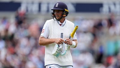 'We saw that with Virat Kohli': Former England star's stern warning to under-fire Joe Root ahead of crucial Ashes ordeal Former England captain Joe Root in frame