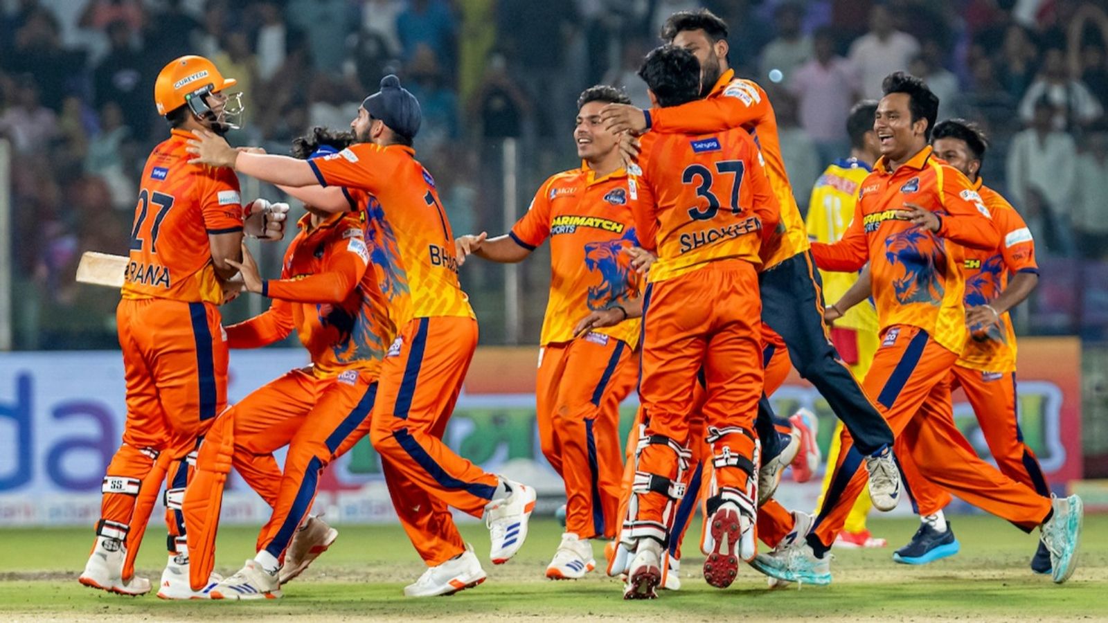 Nitish Rana hits 7 sixes in unbeaten 49-ball 79 as West Delhi Lions clinch maiden DPL title with 6-wicket win over Central Delhi Kings West Delhi Lions players celebrate their team's win in DPL 2025 final.