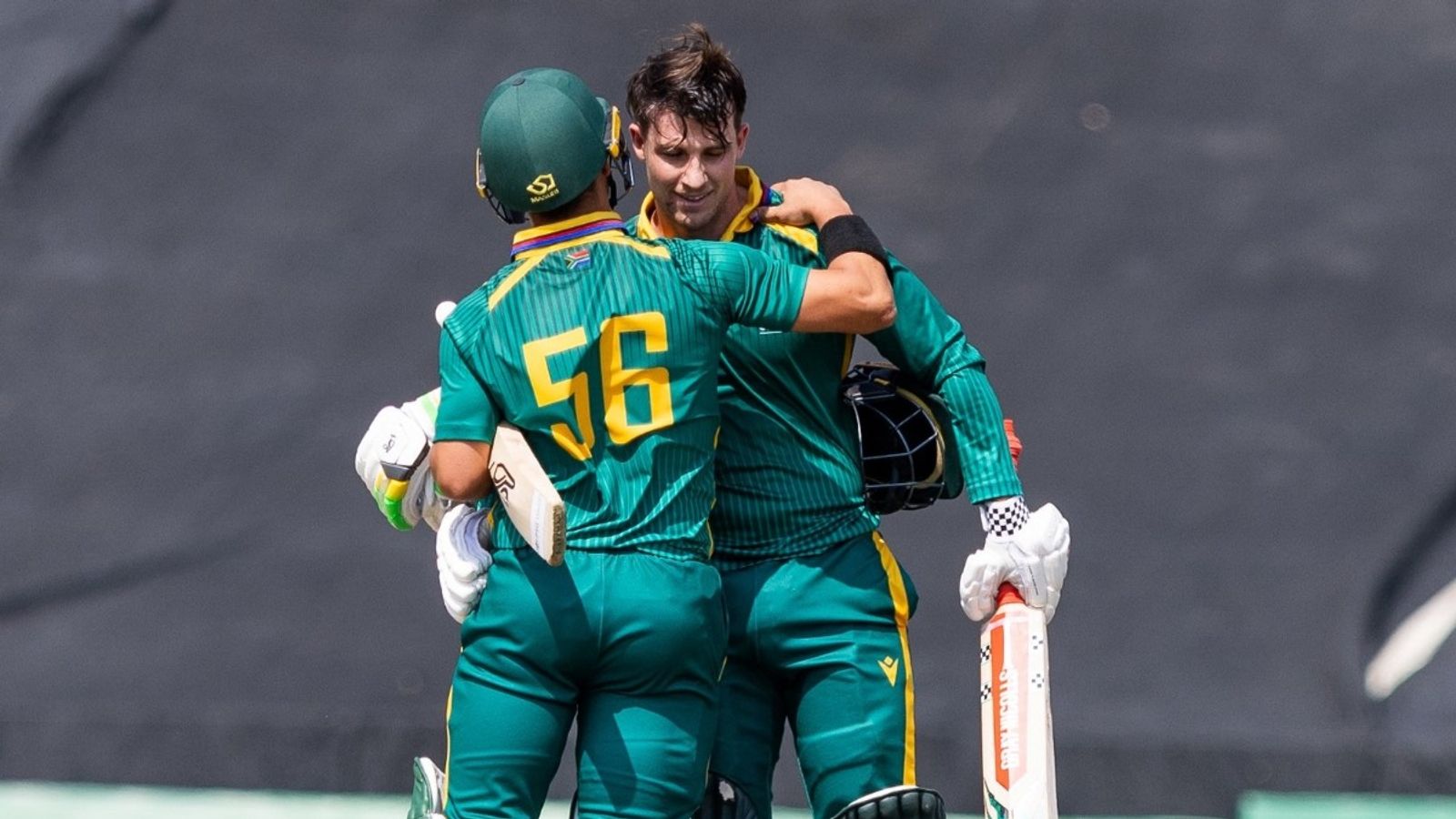 Ignored from South Africa's ODI squad vs England, 23-year-old batter backed by AB de Villiers scores unbeaten 186 against New Zealand A South Africa A's Jordan Hermann celebrates his century against New Zealand A.