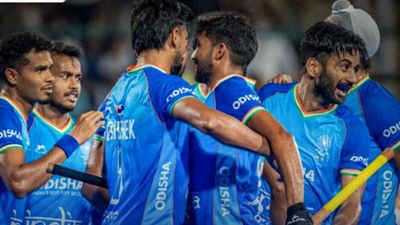 India's unbeaten streak continues in Hockey Asia Cup, stage dominant 4-1 win over Malaysia to become table toppers in Super 4 Dominant India stage stunning 4-1 win over Malaysia in Hockey Asia Cup Super 4 clash