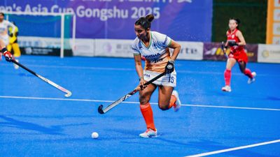 Women’s Asia Cup hockey: Navneet Kaur's late equaliser helps India hold defending champions Japan to 2-2 draw India women's hockey team played a 2-2 draw against Japan in Asia Cup clash