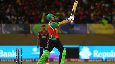 Kieron Pollard's 18-ball 54 goes in vain as ex-CSK all-rounder's 3 sixes in death overs hand Trinbago Knight Riders a 3-wicket defeat Dwaine Pretorius