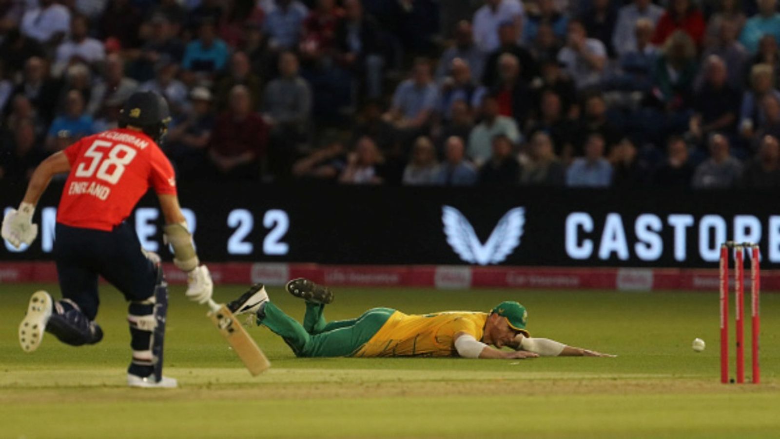 Huge blow to South Africa as star player ruled out of T20I series against England; Morkel joins in this role South Africa's David Miller (R) dives as he throws the ball at the stumps in a run-out attempt of England's Sam Curran (L) during the second T20I at Sophia Gardens in Cardiff, on July 28, 2022.