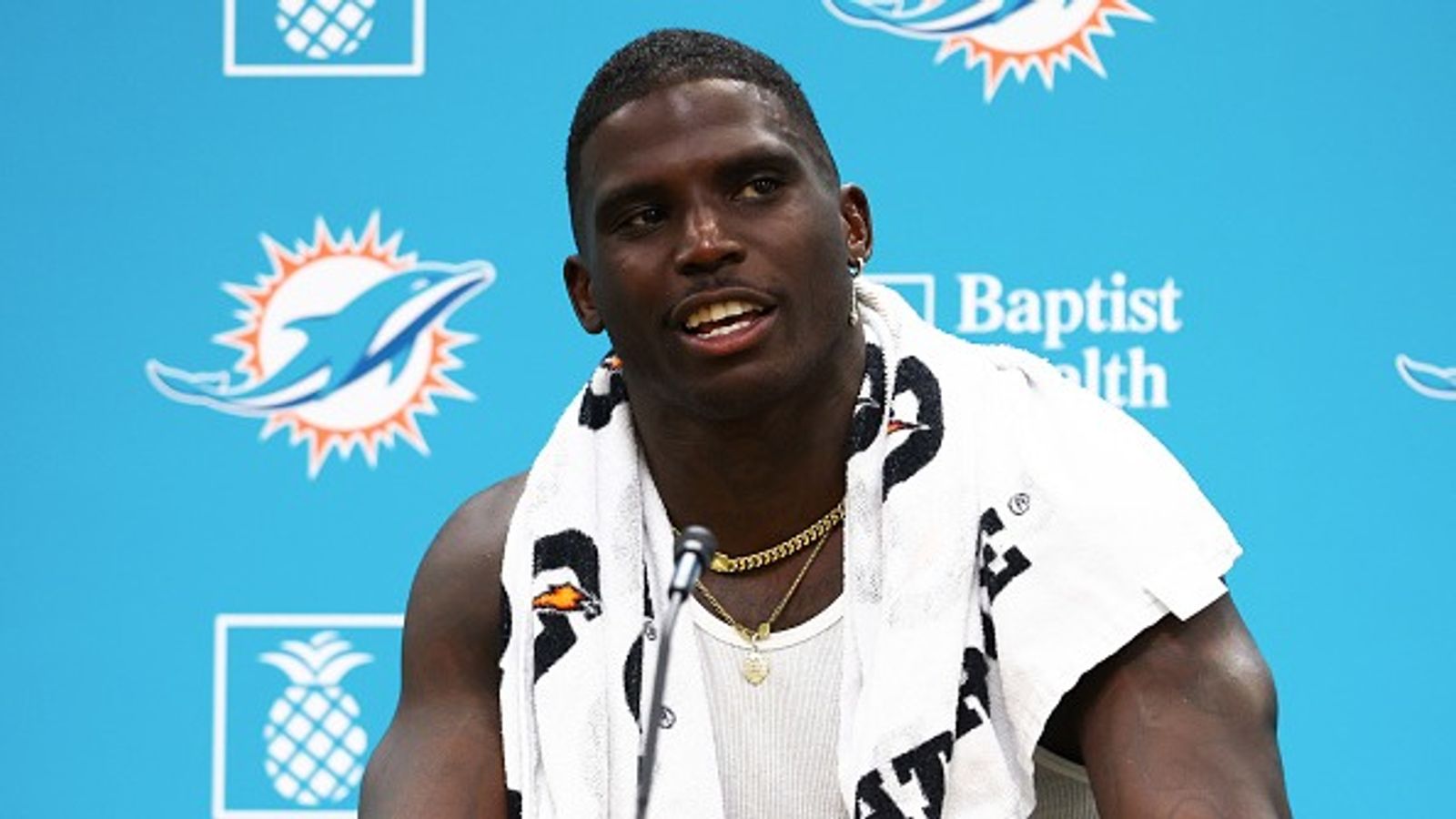 Mike Florio insists Tyreek Hill could leave Dolphins, challenges Adam Schefter's report Tyreek Hill in the frame.