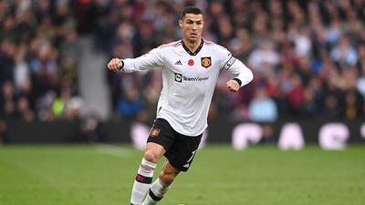 Paul Scholes reveals why Cristiano Ronaldo frustrated Manchester United teammates early on SportsTak