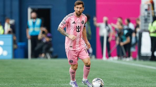 Lionel Messi #10 of Inter Miami controls the ball during the Leagues Cup Final match between Seattle Sounders and Inter Miami CF at Lumen Field on August 31, 2025 in Seattlle.