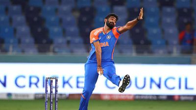 'He knows how to pace himself...': Irfan Pathan backs Jasprit Bumrah to deliver in Asia Cup clash against Pakistan SportsTak