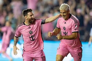 Ex-Manchester United player refuses to buy ticket to watch Luis Suarez with Lionel Messi at Inter Miami SportsTak