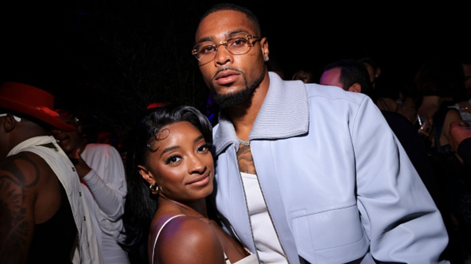 Simone Biles proves once again why she’s the ultimate cheerleader for Jonathan Owens Simone Biles and Jonathan Owens in the frame (Image via Getty)