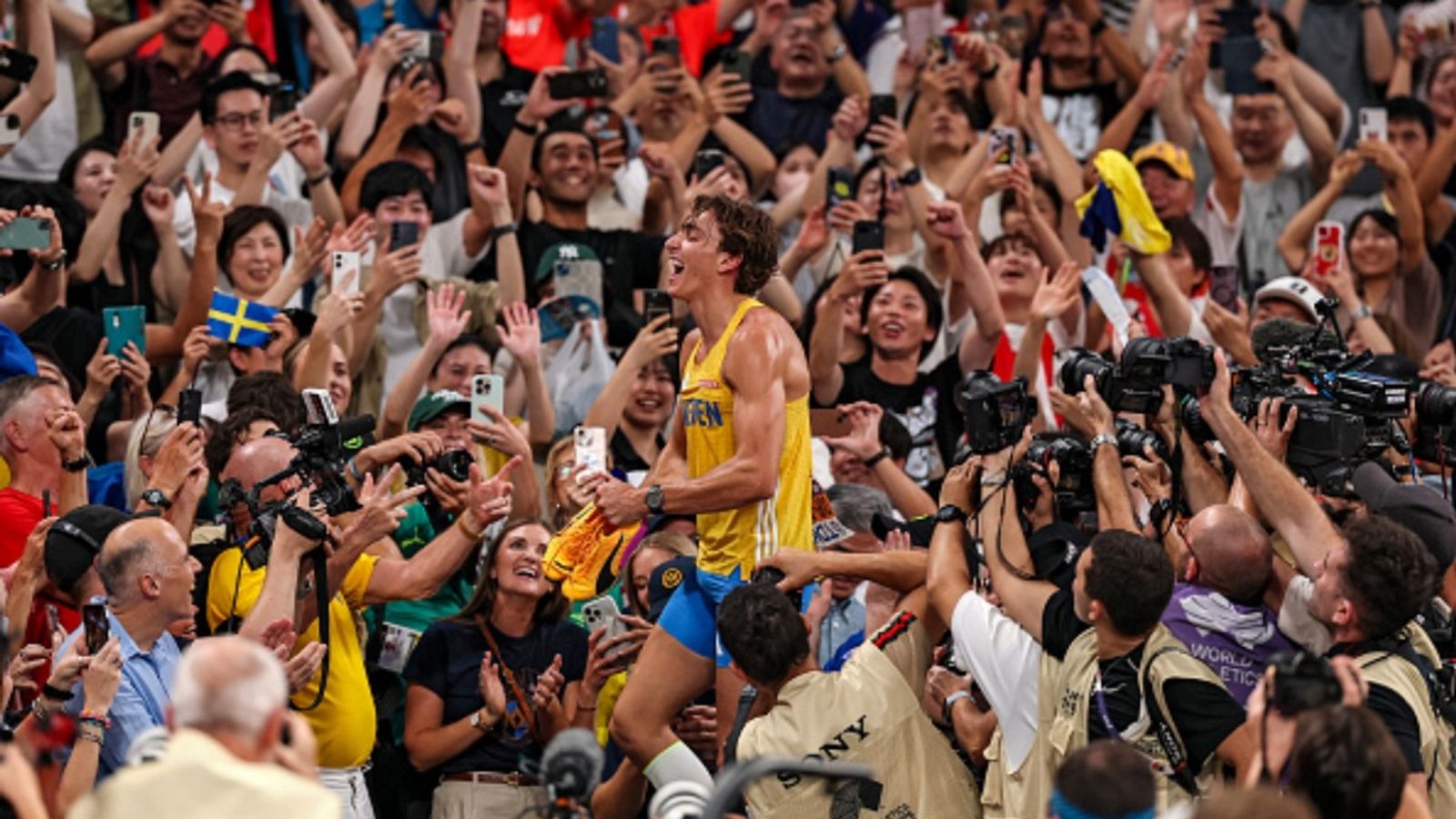 Armand Duplantis breaks his own world record for 14th time since February 2020, says 'This exceeded my wildest dreams and expectations' Armand Duplantis of Team Sweden celebrates with fans after he set a new world record by clearing an attempt of 6.30 metres during the Men's Pole Vault Final on day three of the World Athletics Championships Tokyo 2025 at National Stadium.
