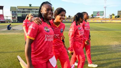 Walked out to bat at 9, 27 needed off 16 balls, India's Shreyanka Patil's cameo helps Barbados Royals win 3rd consecutive WCPL title Aaliyah Alleyne and Shreyanka Patil