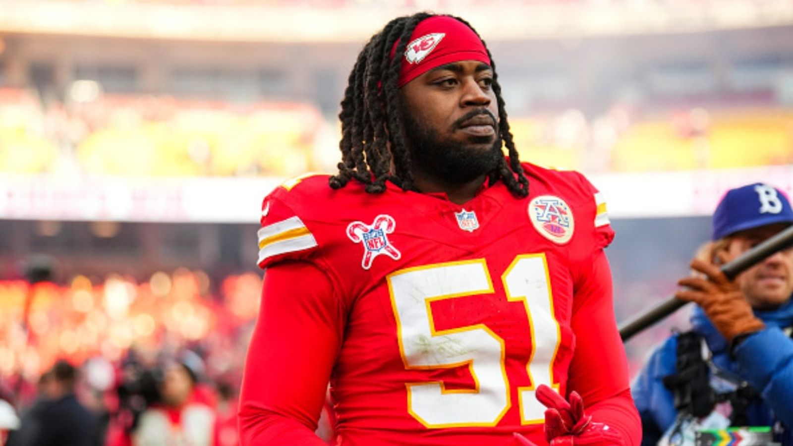 Mike Danna Injury Update: Get the latest on Kansas City Chiefs DE’s status and expected time out Mike Danna in the frame (Image via Getty)