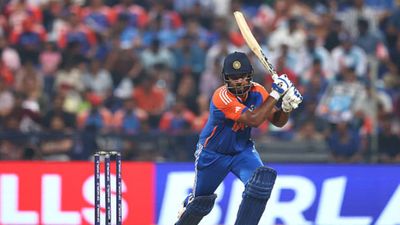 'He generally has a higher strike-rate...': Ex-India star not very impressed with Sanju Samson's 'scratchy' knock against Oman SportsTak
