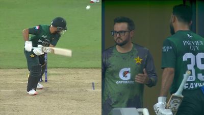 IND vs PAK: After handshake saga, Pakistan management protests over Fakhar Zaman's dismissal against India in Asia Cup 2025 Super Four Fakhar Zaman with Mike Hesson