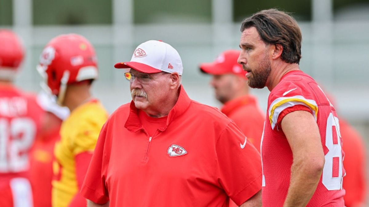 Watch: Travis Kelce shares heated exchange with head coach Andy Reid during Chiefs vs Giants 