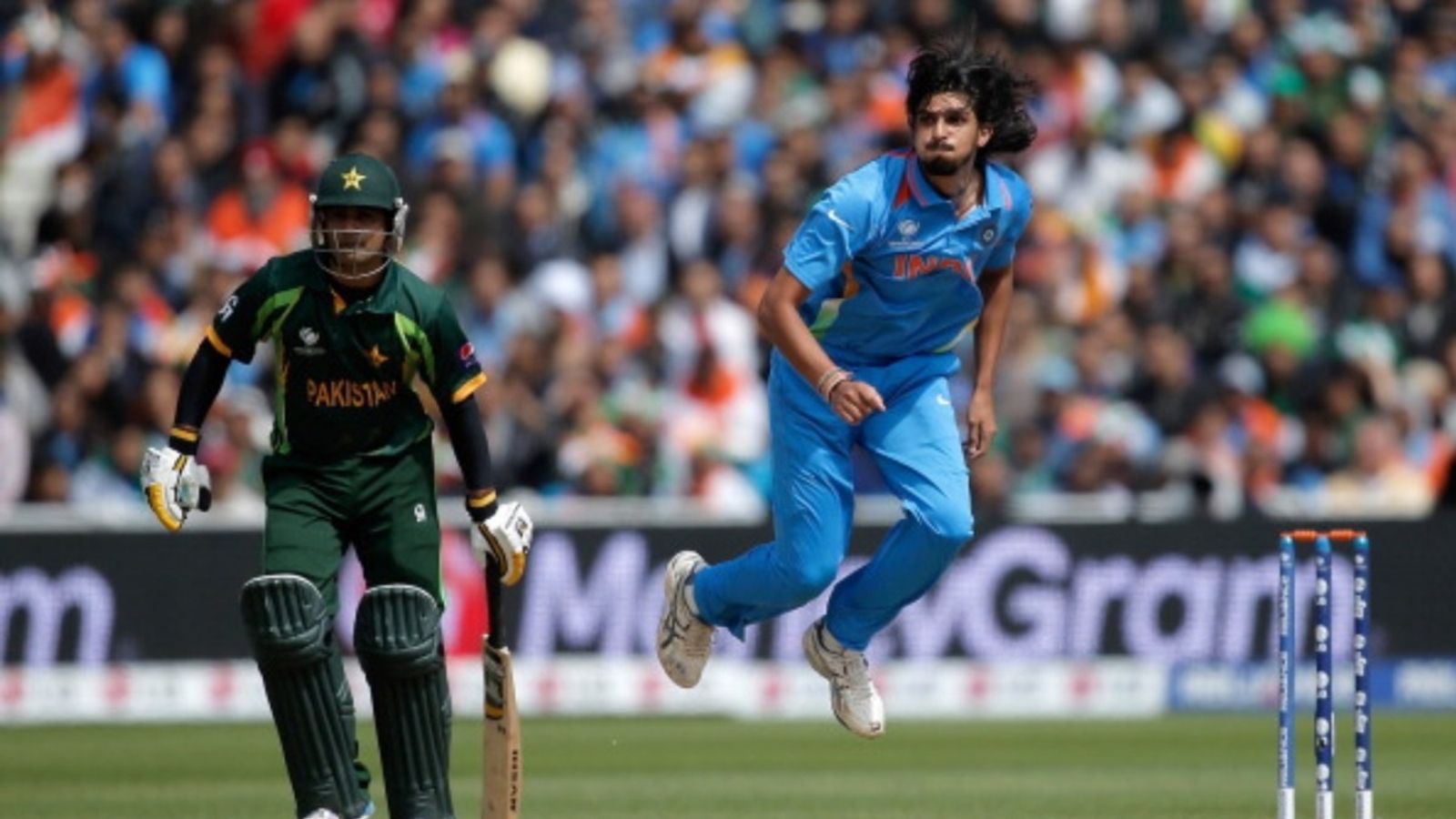 'How will they handle more from us?': Ishant Sharma feels bad for current Pakistan team under relentless pressure Ishant Sharma of India bowls during the ICC Champions Trophy group A match against Pakistan at Edgbaston on June 15, 2013 in Birmingham, England.