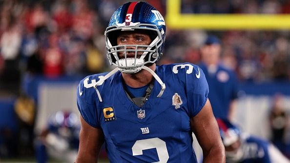 Russell Wilson shares heartfelt five-word message to Ciara after benching by Giants