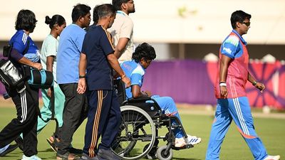 Massive injury scare for India ahead of World Cup, star player wheelchaired off the field during warm-up game against England India's Arundhati Reddy leaves the field injured during the warm-up match against England women ahead of Women's World Cup
