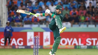 'This guy needs to be benched...': Waqar Younis demands stern action on Saim Ayub after his 4th duck in Asia Cup SportsTak
