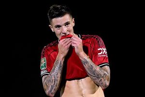 Sam Allardyce slams Manchester United's choice of Benjamin Sesko over star Premier League striker Jean-Philippe Mateta SportsTak