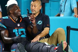 Antonio Brown mocks Tyreek Hill's personal life amid WR's season-ending injury and surgery SportsTak