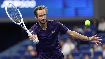 Daniil Medvedev gives honest opinion on his hefty fines, says 'if they showed me all my fines, I'd probably cry' SportsTak