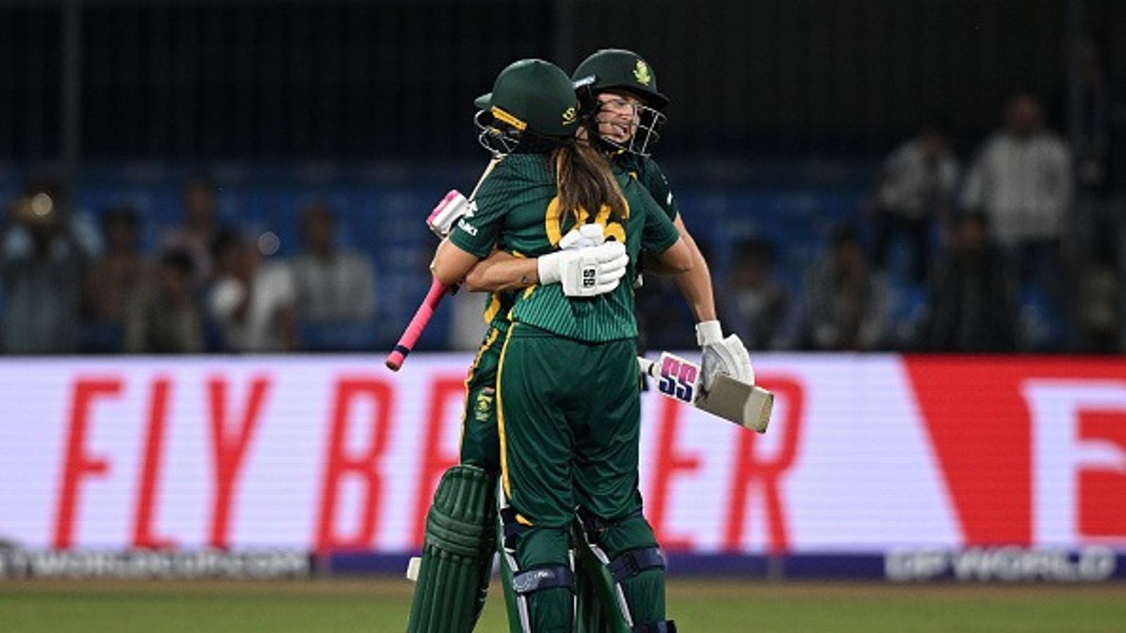 Tazmin Brits’ brilliant century and Sune Luus’ unbeaten 83 guide South Africa Women to commanding six-wicket win over New Zealand Tazmin Brits of South Africa is congratulated by team mate Sune Luus after reaching her century during the ICC Women's Cricket World Cup India 2025 match between New Zealand and South Africa at Holkar Cricket Stadium on