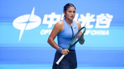 What happened to Emma Raducanu? British star retires from Wuhan Open opener What happened to Emma Raducanu? British star retires from Wuhan Open opener