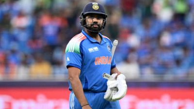 'He doesn't need to be...': Robin Uthappa expresses concern about Rohit Sharma's batting approach after ODI captaincy snub SportsTak