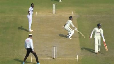 'There was absolutely no chance...': Anil Kumble feels Yashasvi Jaiswal is the one to blame for his run-out in 2nd Test vs West Indies SportsTak