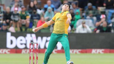 Big blow to South Africa as star pacer picks up fresh injury ahead of India tour SportsTak