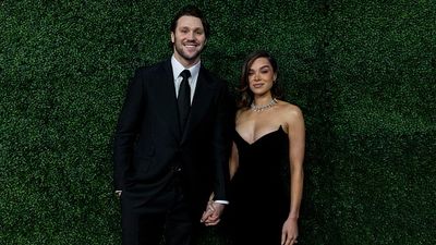 Josh Allen's wife Hailee Steinfeld reveals mindset that helped her through Sinners scenes SportsTak