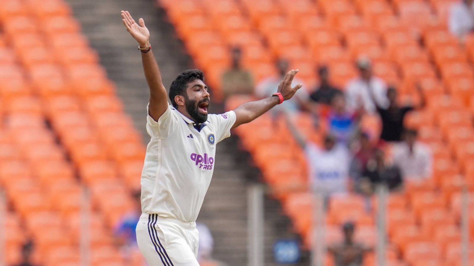 'You know it is out...': Jasprit Bumrah takes jibe at umpire as India lose review trying to dismiss John Campbell Jasprit Bumrah in this frame