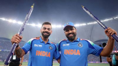 'If the desire is still there...': Ex-Australia star's 'domestic cricket' verdict on Rohit Sharma and Virat Kohli's chances of playing 2027 World Cup SportsTak