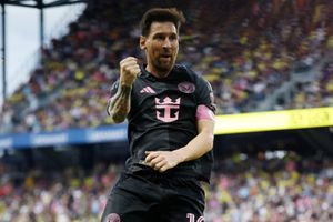 Lionel Messi earns praise after stunning hat-trick as Inter Miami crushes Nashville SC SportsTak