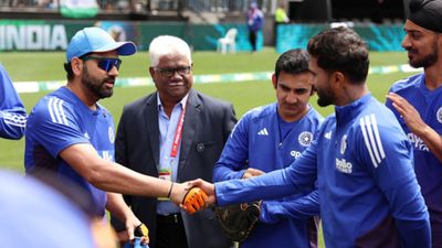 IND vs AUS 1st ODI Playing XIs: Nitish Kumar Reddy handed debut cap, no place for in-form Kuldeep Yadav as Virat Kohli, Rohit Sharma return Rohit Sharma, Nitish Kumar Reddy