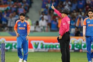 'You have compromised with quality for quantity...': Champions Trophy winner questions Shubman Gill for leaving out Kuldeep Yadav in first ODI against Australia SportsTak