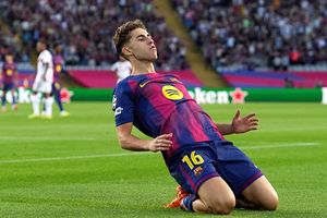 Fermin Lopez shines as Barcelona thrash Olympiacos 6-1 in UEFA Champions League thriller SportsTak