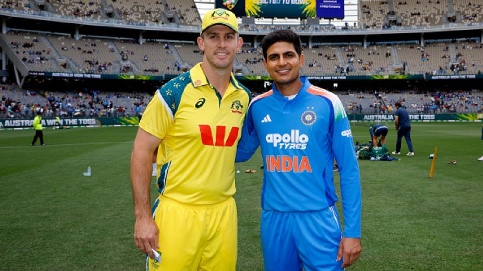 IND vs AUS 2nd ODI Playing XIs: Mitchell Marsh makes 3 changes to winning combination, Kuldeep Yadav benched again Mitchell Marsh of Australia and Shubman Gill of India pose for a captains photo.