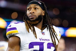 Aaron Jones Injury Update: Will the Vikings’ star prospect suit up against Chargers? SportsTak