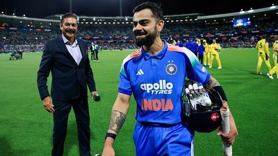 'When things aren't going your way...': Virat Kohli breaks silence on his batting struggles after match-winning 74 in 3rd ODI vs Australia Former India captain Virat Kohli (R) and veteran commentator Ravi Shastri in this frame