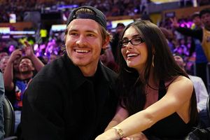 WATCH: Madison Beer shows Justin Herbert's playful side during Lakers game appearance SportsTak