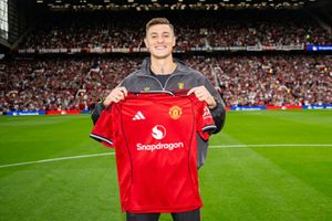 Benjamin Sesko explains reason behind joining Manchester United despite interest from Arsenal and Newcastle SportsTak