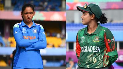 IND vs BAN: India to feature with three changes as Harmanpreet Kaur opts to bowl against Bangladesh, check playing XIs  Harmanpreet Kaur and Nigar Sultana at toss in Women's ODI World Cup 2025