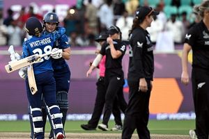 Women's World Cup: Jones' 86, Smith's 3-fer steer England to resounding 8-wicket win over ousted New Zealand in semis dress rehearsal SportsTak