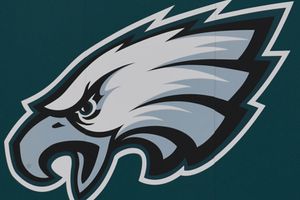 Video: Philadelphia Eagles fans win hearts with support for injured Cam Skattebo SportsTak