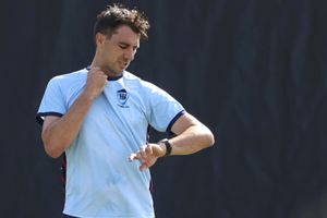 'We've run out of time unfortunately, but...': Australia head coach confirms Pat Cummins won't play Ashes opener, Steve Smith to lead SportsTak