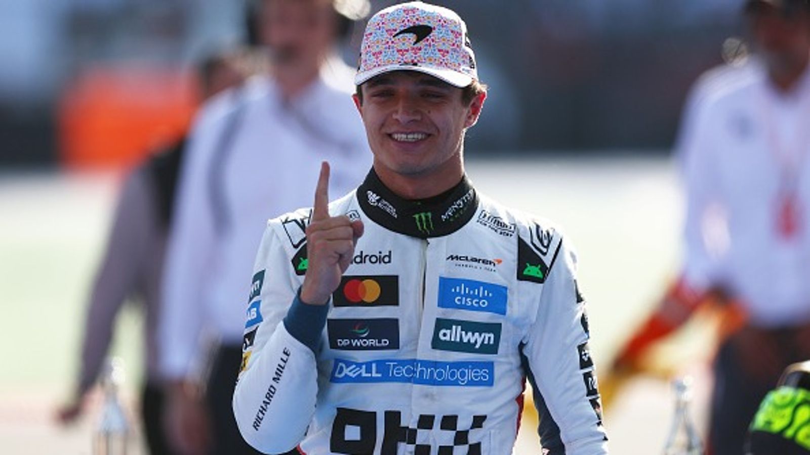 Damon Hill shares three-word reaction to Lando Norris taking over the championship lead from Oscar Piastri Lando Norris in the frame.