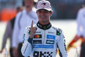 Damon Hill shares three-word reaction to Lando Norris taking over the championship lead from Oscar Piastri SportsTak